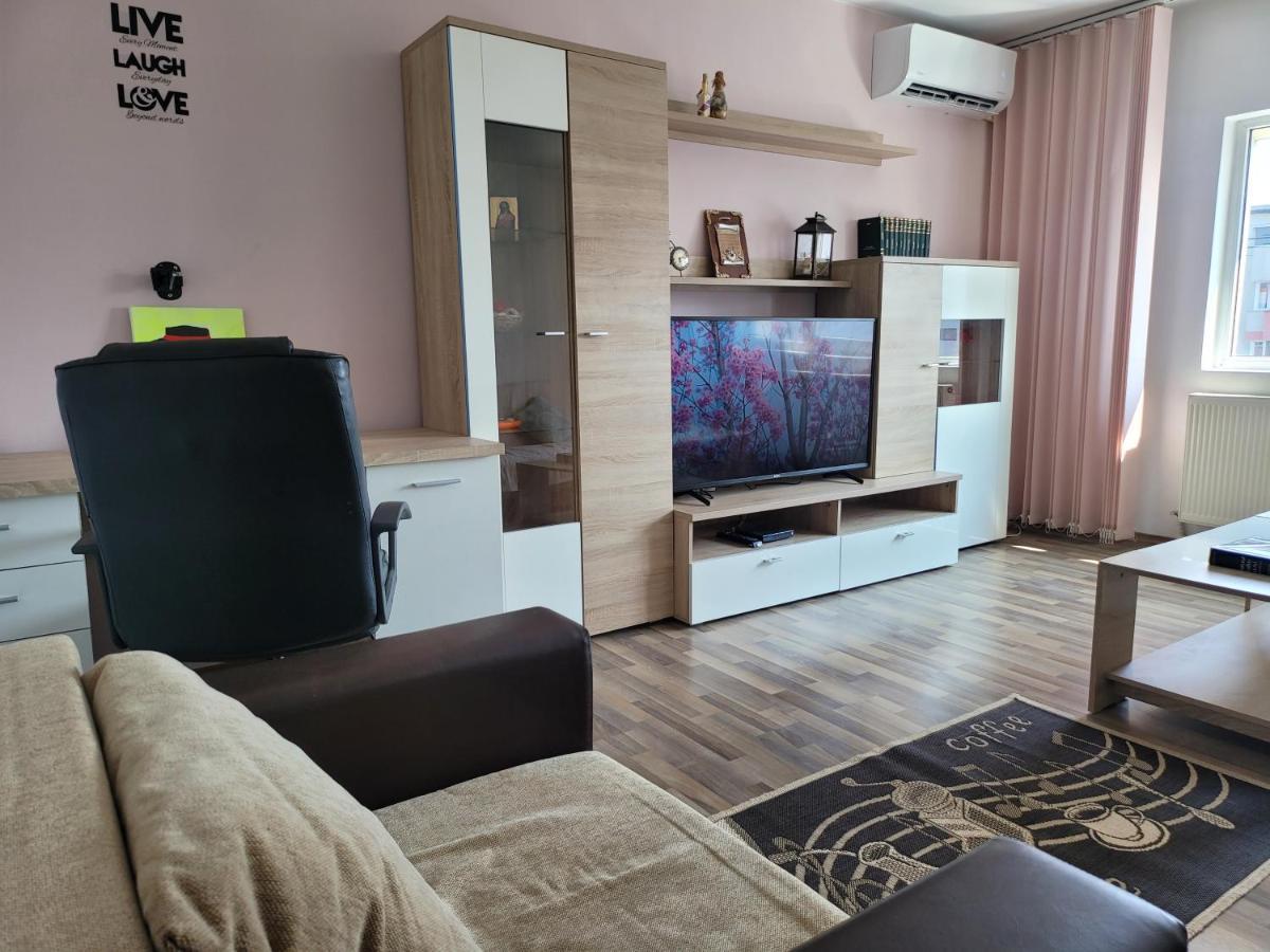 شقة بوخارست  في Quiet, Relaxing, Family Friendly المظهر الخارجي الصورة